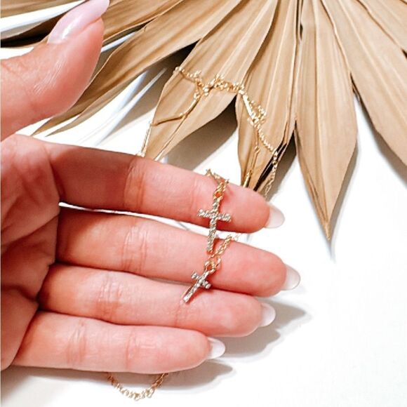 Double layered cross necklace S757 - Picture 3 of 3